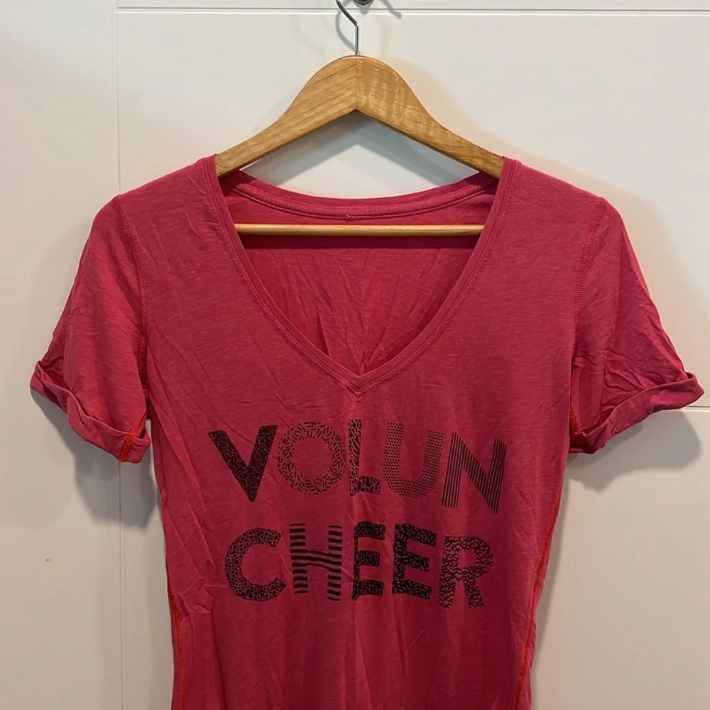 Lululemon special edition short sleeve V-neck size 6 - Picture 3 of 7